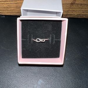 Pandora Infinity Knot Ring